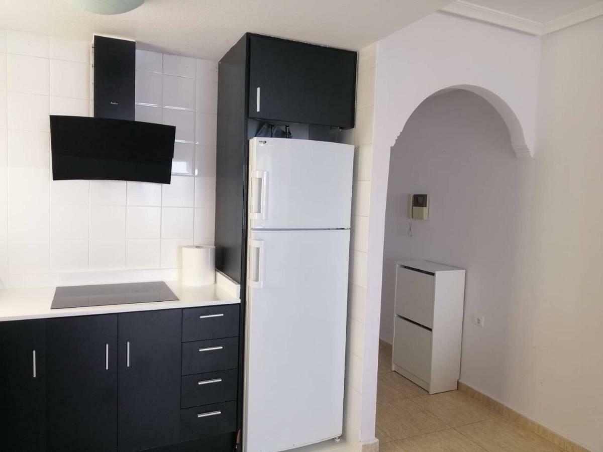Flamingo, Beach, Sea View, Pool, Wi Fi Apartment Торевиеха Екстериор снимка